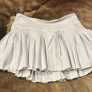 Chic White Pleated Skater Skirt